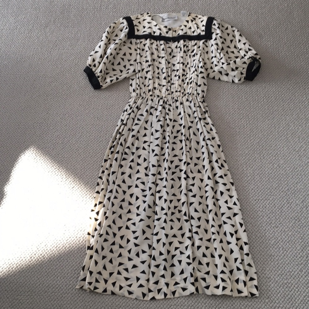 Nipon Boutique 100% Silk dress